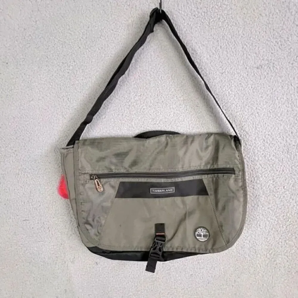 TIMBERLAND ROUTE 4 MESSENGER BAG MOUNTAIN GREEN